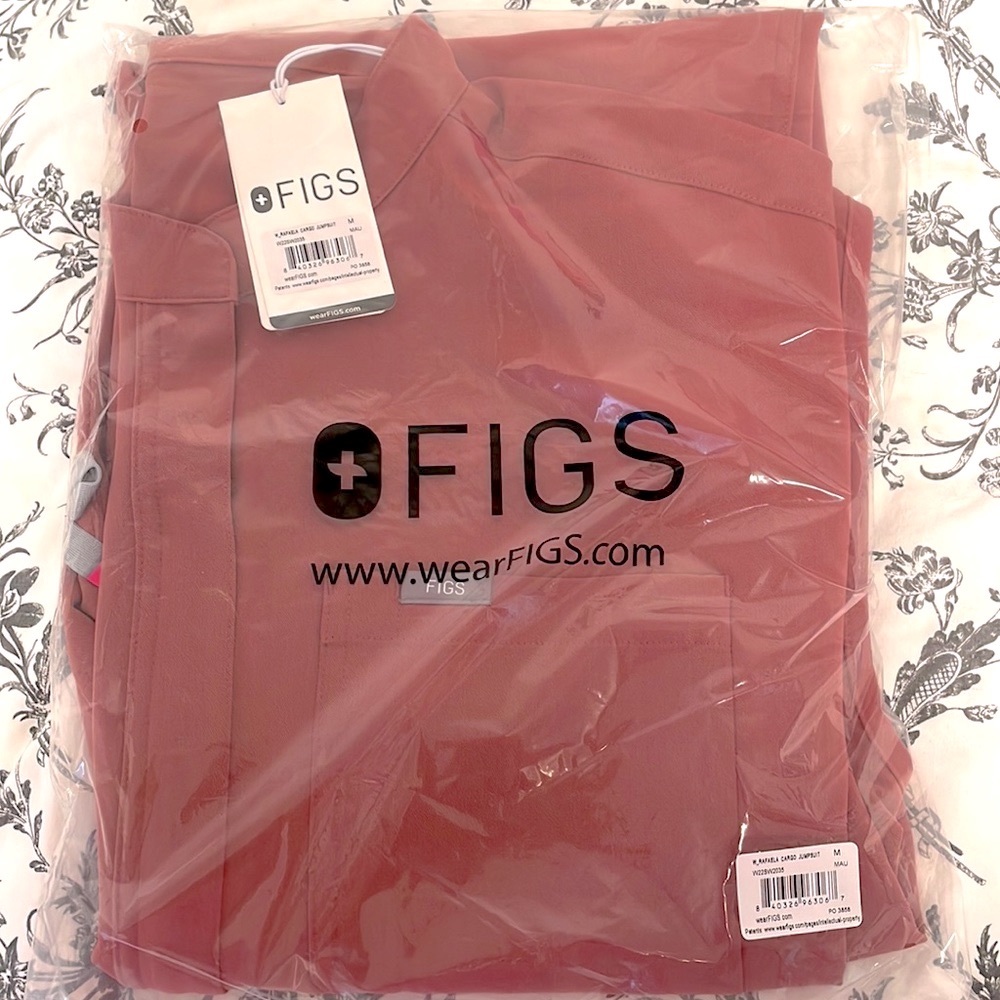 FIGS Jumpsuit ⭐️Sold out color⭐️ - Picture 3 of 3